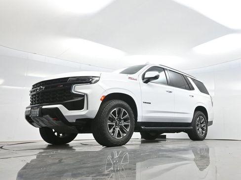 Used 2023 Chevrolet Tahoe Z71 w/ Luxury Package AWD/4WD image 59