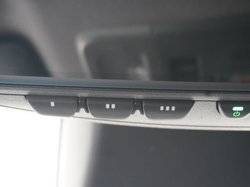 Used 2019 Toyota Avalon XSE w/ All Weather Liner Package FWD image 22
