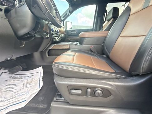 Used 2022 Chevrolet Silverado 3500 High Country w/ Z71 Off-Road Package image 12