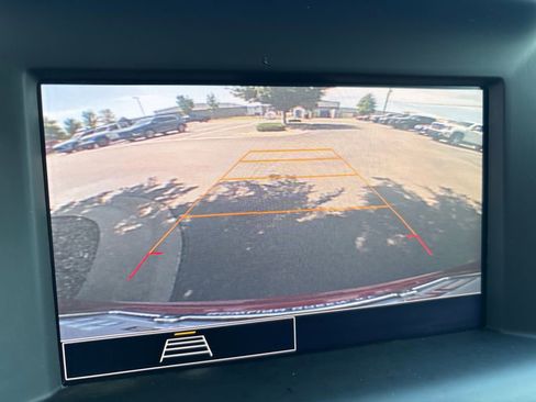 Certified 2023 GMC Terrain SLE w/ Driver Convenience Package FWD image 23