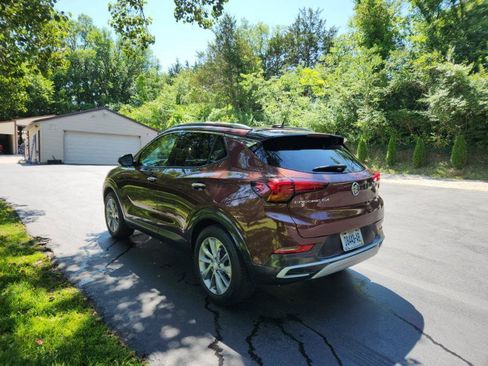 Used 2023 Buick Encore GX Essence w/ Experience Buick Package FWD image 5