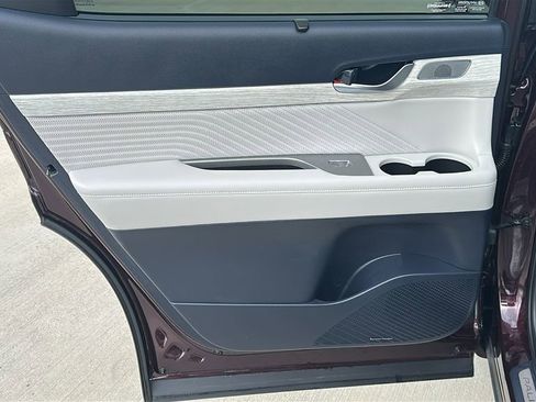 Used 2024 Hyundai Palisade Calligraphy FWD image 32