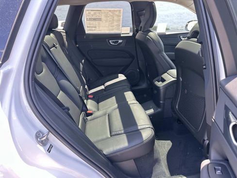 New 2026 Volvo XC60 T8 Ultra w/ Climate Package PRO AWD/4WD image 19