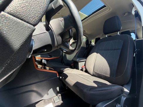 Used 2021 Ford EcoSport SE w/ SE Appearance Package FWD image 11