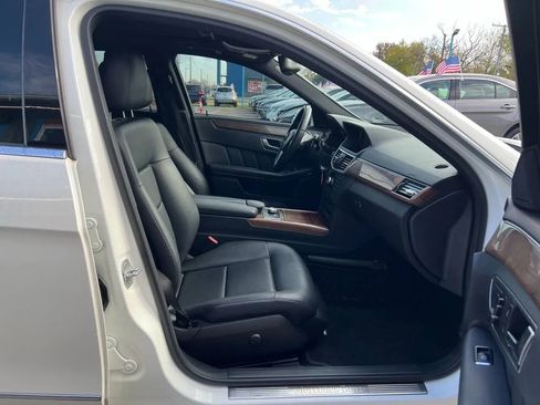 Used 2013 Mercedes-Benz E 350 Sedan image 12