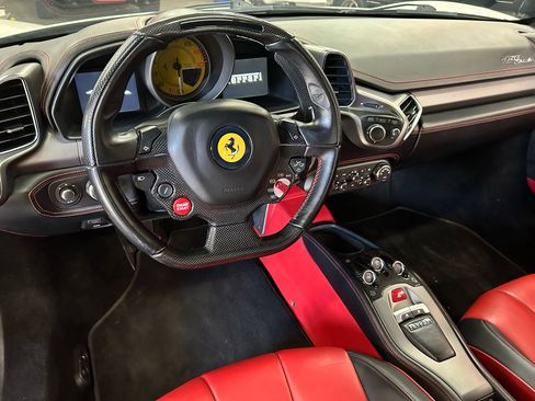 Used 2014 Ferrari 458 Italia Coupe image 11
