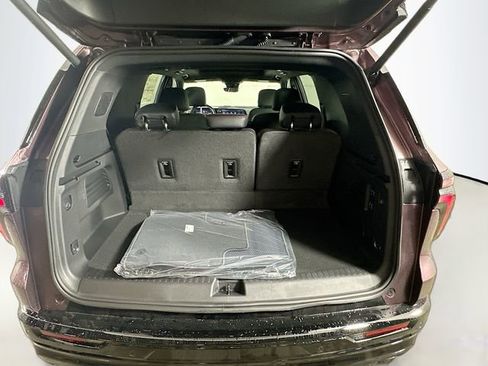 New 2026 Chevrolet Traverse RS w/ LPO, Illumination Package image 28