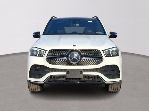 Certified 2022 Mercedes-Benz GLE 580 4MATIC w/ Night Package image 2