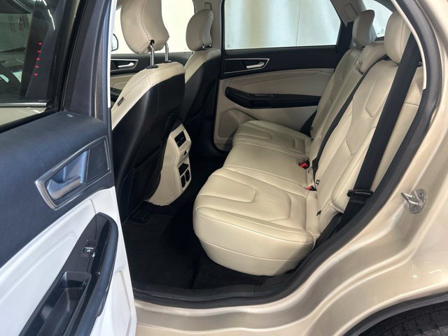 Used 2017 Ford Edge Titanium w/ Equipment Group 301A AWD/4WD image 10