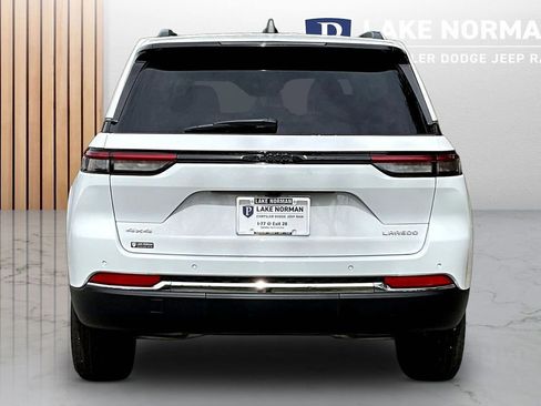 New 2026 Jeep Grand Cherokee Laredo AWD/4WD image 8