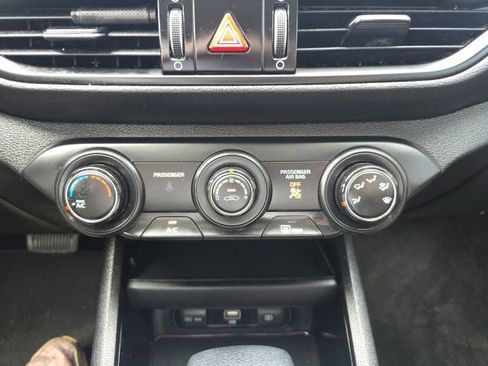 Used 2024 Kia Forte LX image 20