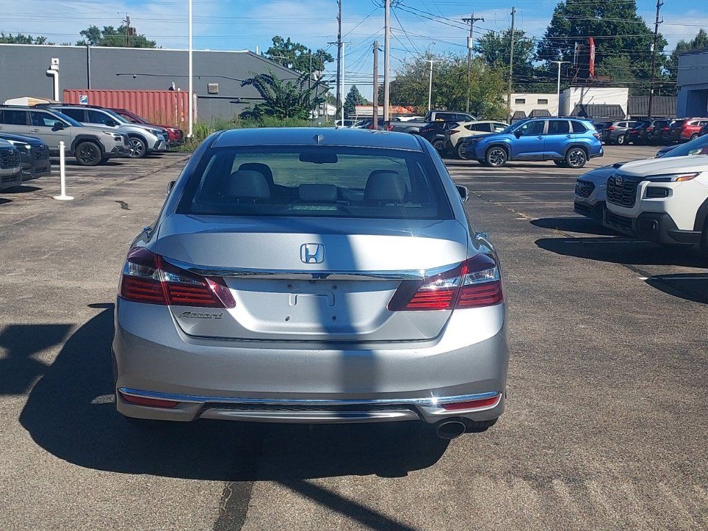 Used 2017 Honda Accord EX-L image 6