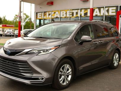 Used 2021 Toyota Sienna Platinum