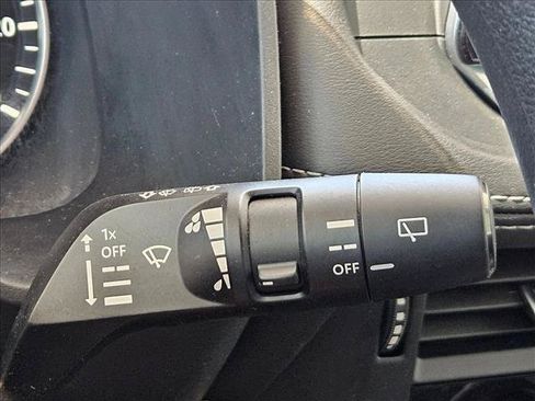 Used 2021 Nissan Rogue S FWD image 18