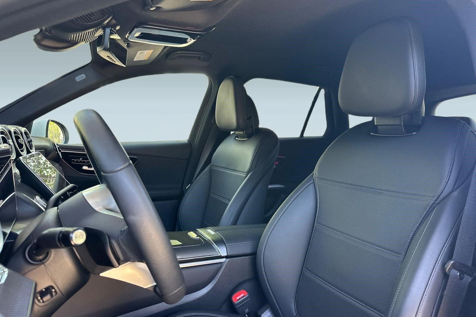 Certified 2025 Mercedes-Benz GLC 350e 4MATIC image 5