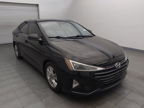 Used 2019 Hyundai Elantra SEL image 13