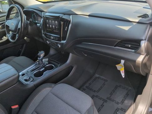 Certified 2021 Chevrolet Traverse LT FWD image 27