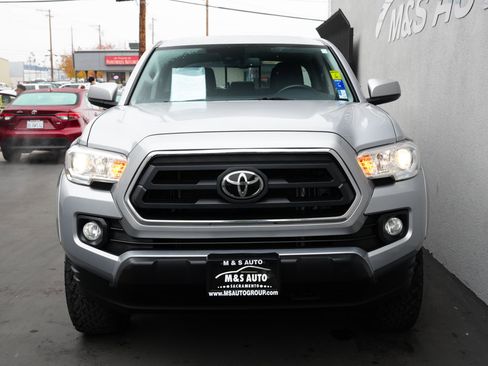 Used 2021 Toyota Tacoma SR5 image 2