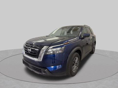 Used 2024 Nissan Pathfinder SV FWD image 5
