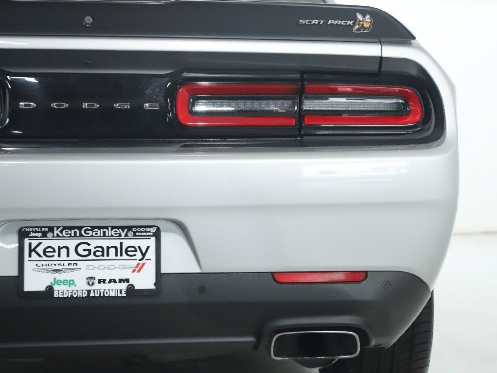 Used 2020 Dodge Challenger R/T Scat Pack w/ Dynamics Package RWD image 46