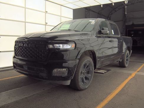 Used 2025 RAM 1500 Big Horn AWD/4WD image 1