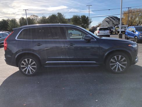 Used 2023 Volvo XC90 B6 Plus image 6