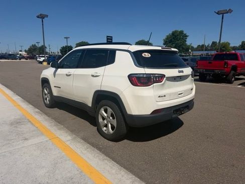 Used 2018 Jeep Compass Latitude w/ Popular Equipment Group AWD/4WD image 12