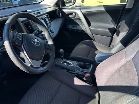 Used 2013 Toyota RAV4 XLE AWD/4WD image 2