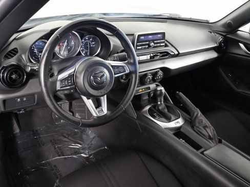 Used 2017 MAZDA MX-5 Miata Sport RWD image 9