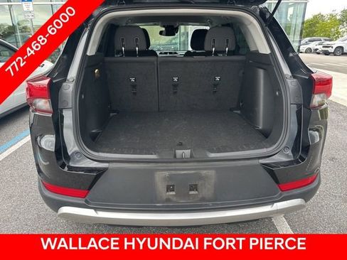 Used 2023 Chevrolet TrailBlazer LT w/ Convenience Package AWD/4WD image 5
