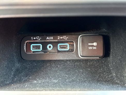 Used 2020 Jeep Grand Cherokee Limited w/ Luxury Group II AWD/4WD image 17
