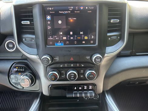 Used 2022 RAM 1500 Big Horn AWD/4WD image 17