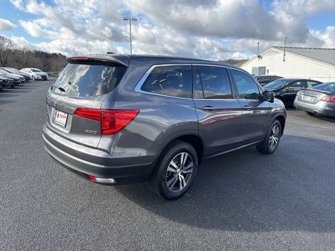 Used 2018 Honda Pilot EX image 8