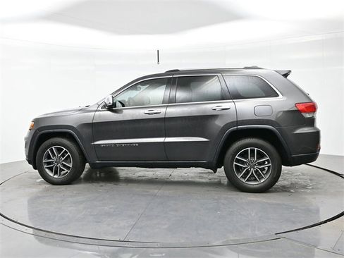 Used 2019 Jeep Grand Cherokee Limited w/ Trailer Tow Group IV image 4