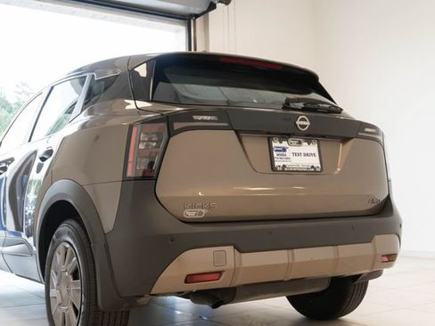 Used 2025 Nissan Kicks S AWD/4WD image 8
