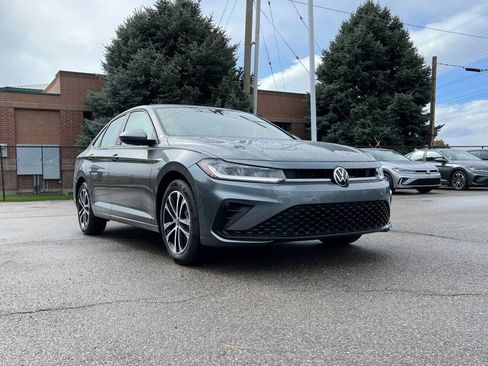 New 2026 Volkswagen Jetta Sport FWD image 9