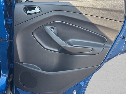Used 2019 Ford Escape SEL FWD image 11