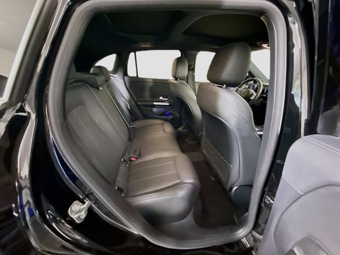Used 2023 Mercedes-Benz GLA 250 4MATIC w/ Premium Package image 27
