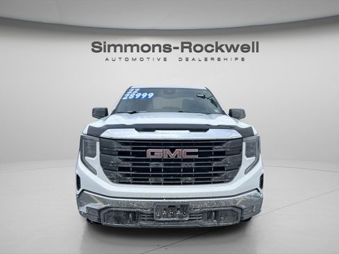 Used 2022 GMC Sierra 1500 Pro w/ Pro Value Package image 1