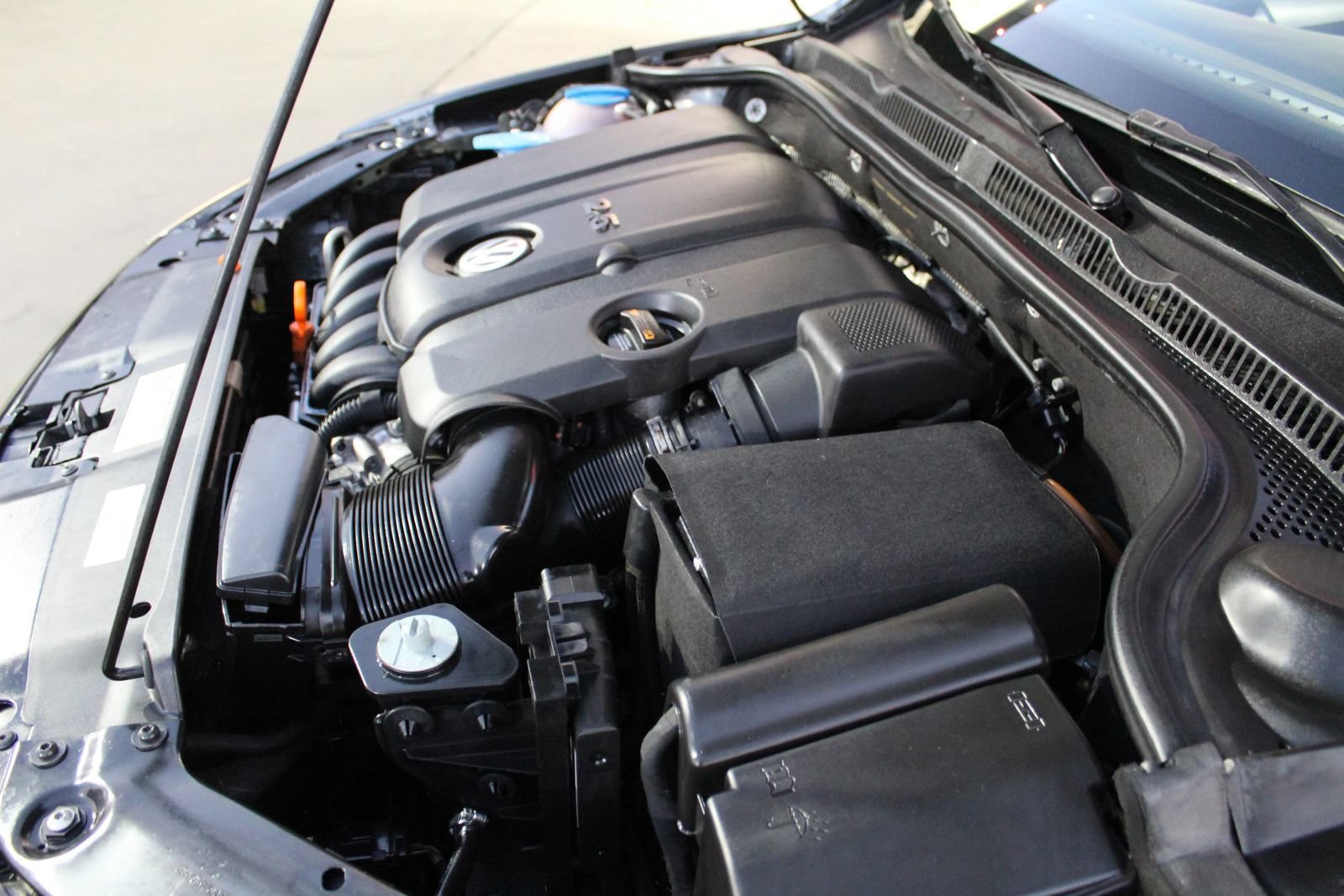 Used 2013 Volkswagen Jetta SE FWD image 34