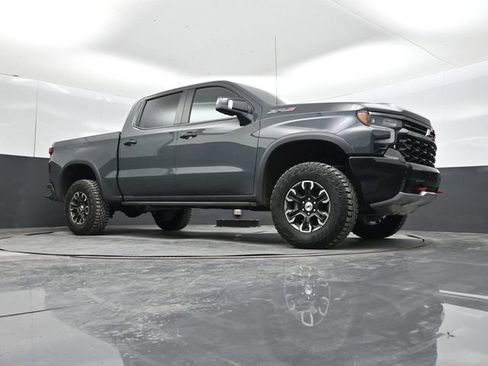 Used 2025 Chevrolet Silverado 1500 ZR2 w/ Technology Package AWD/4WD image 56