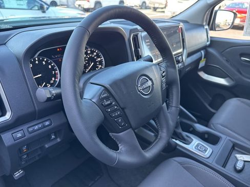 New 2026 Nissan Frontier SV w/ SV Convenience Package image 25