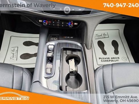 Used 2024 Buick Enclave Premium image 13
