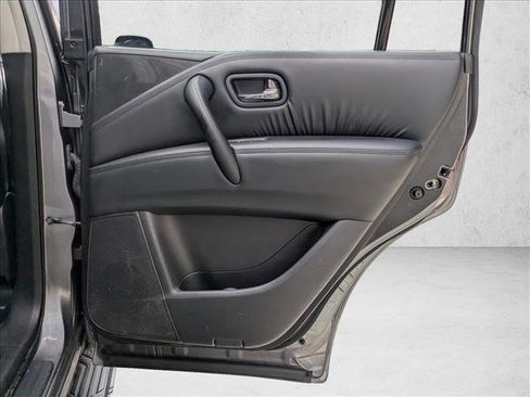 Used 2022 Nissan Armada SV image 28
