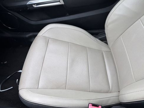 Used 2017 Ford Mustang Premium RWD image 22