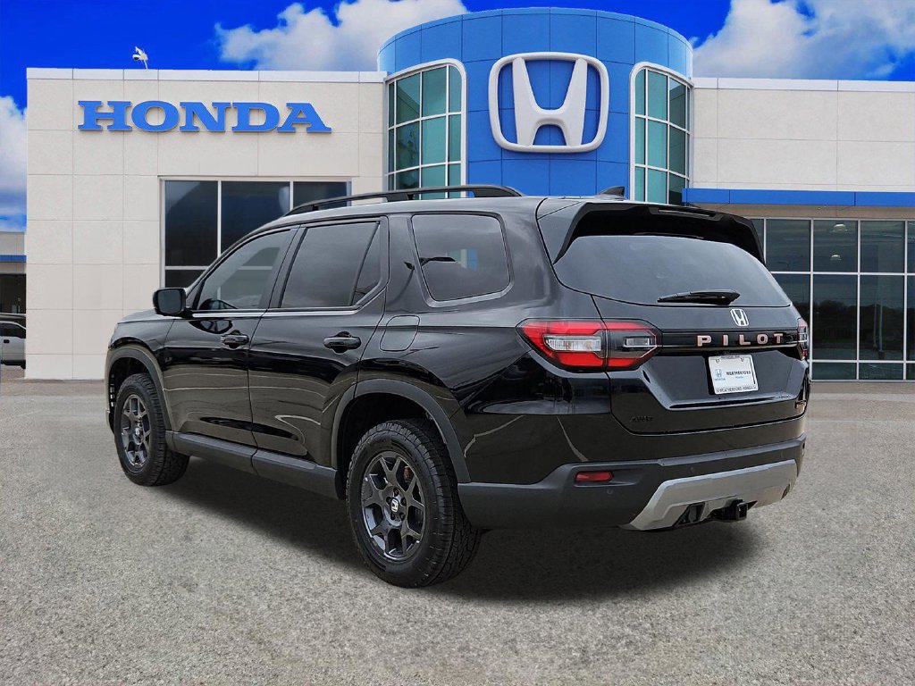 New 2026 Honda Pilot TrailSport image 5