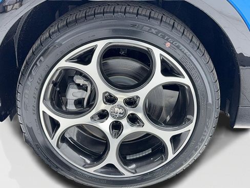 New 2025 Alfa Romeo Tonale w/ Premium Package image 49