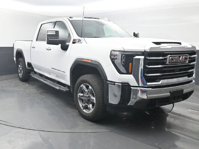 Used 2025 GMC Sierra 2500 SLT w/ SLT Convenience Package AWD/4WD image 9