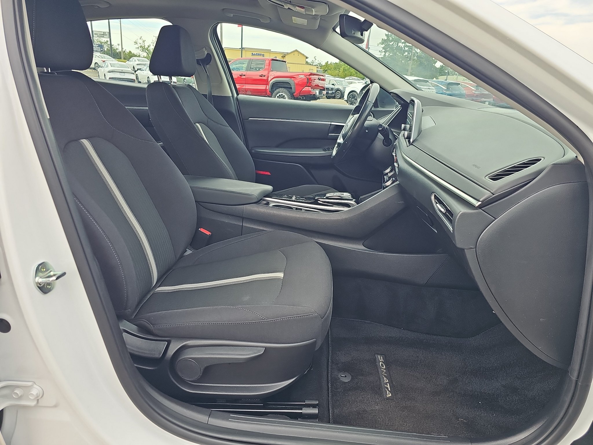Used 2022 Hyundai Sonata SEL w/ Convenience Package FWD image 15
