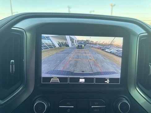 Used 2020 Chevrolet Silverado 2500 LTZ w/ Z71 Off-Road Package image 18